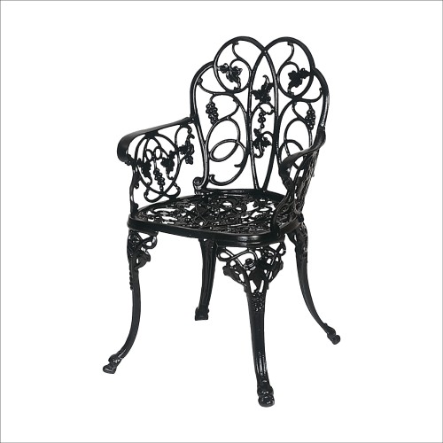 Döküm Masa ve Sandalyeler